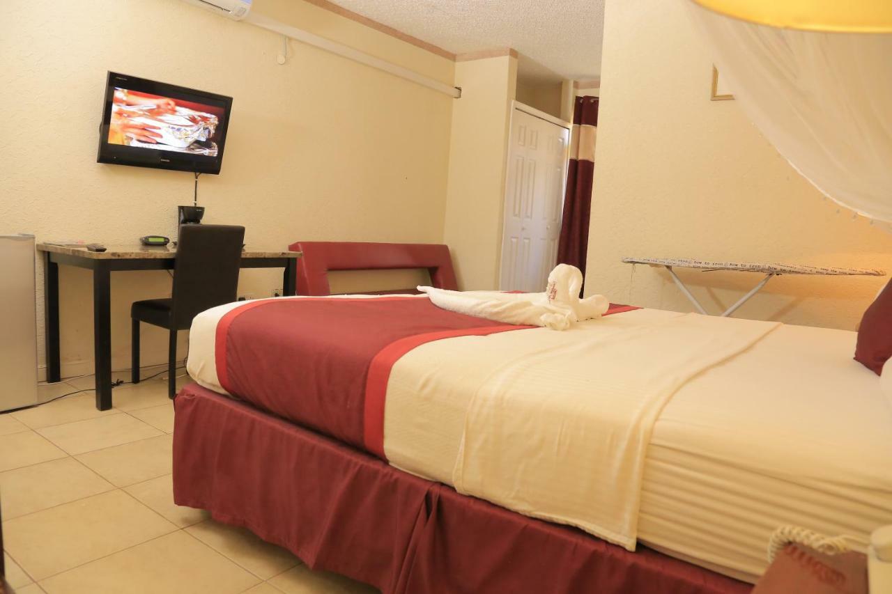 Executive Airport Hotel เอนเทบเบ้ ภายนอก รูปภาพ